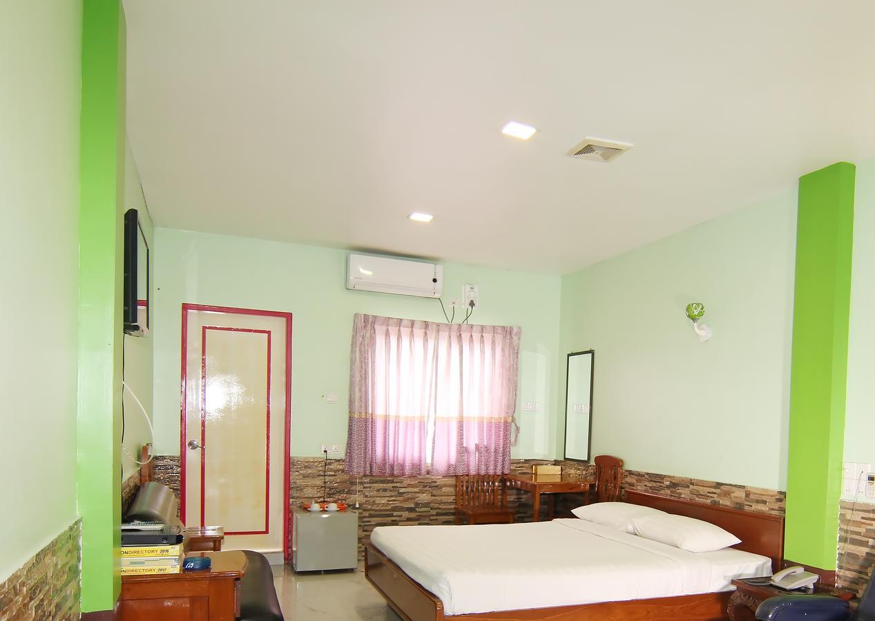 Hotel Windsor Yangon Exterior foto