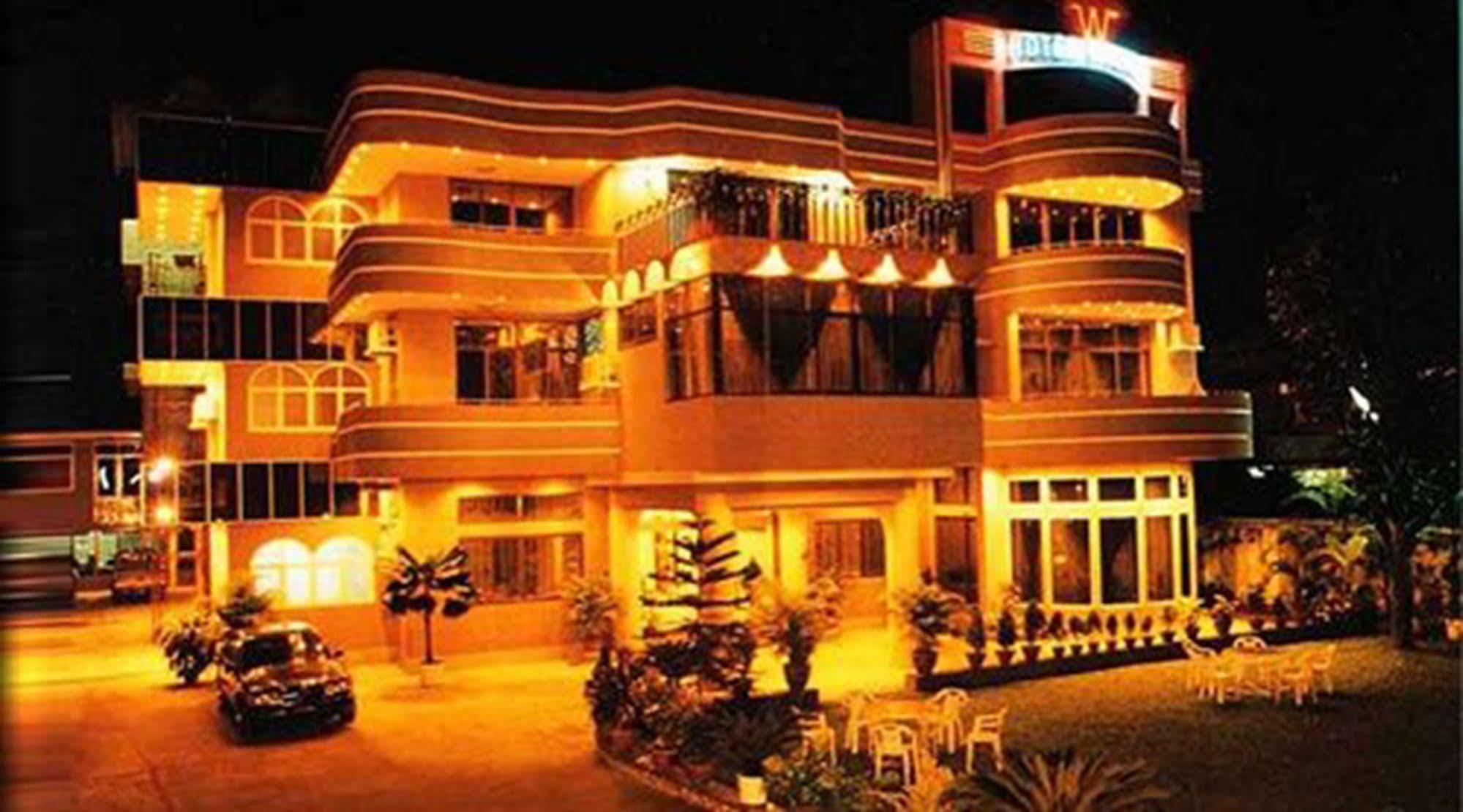 Hotel Windsor Yangon Exterior foto