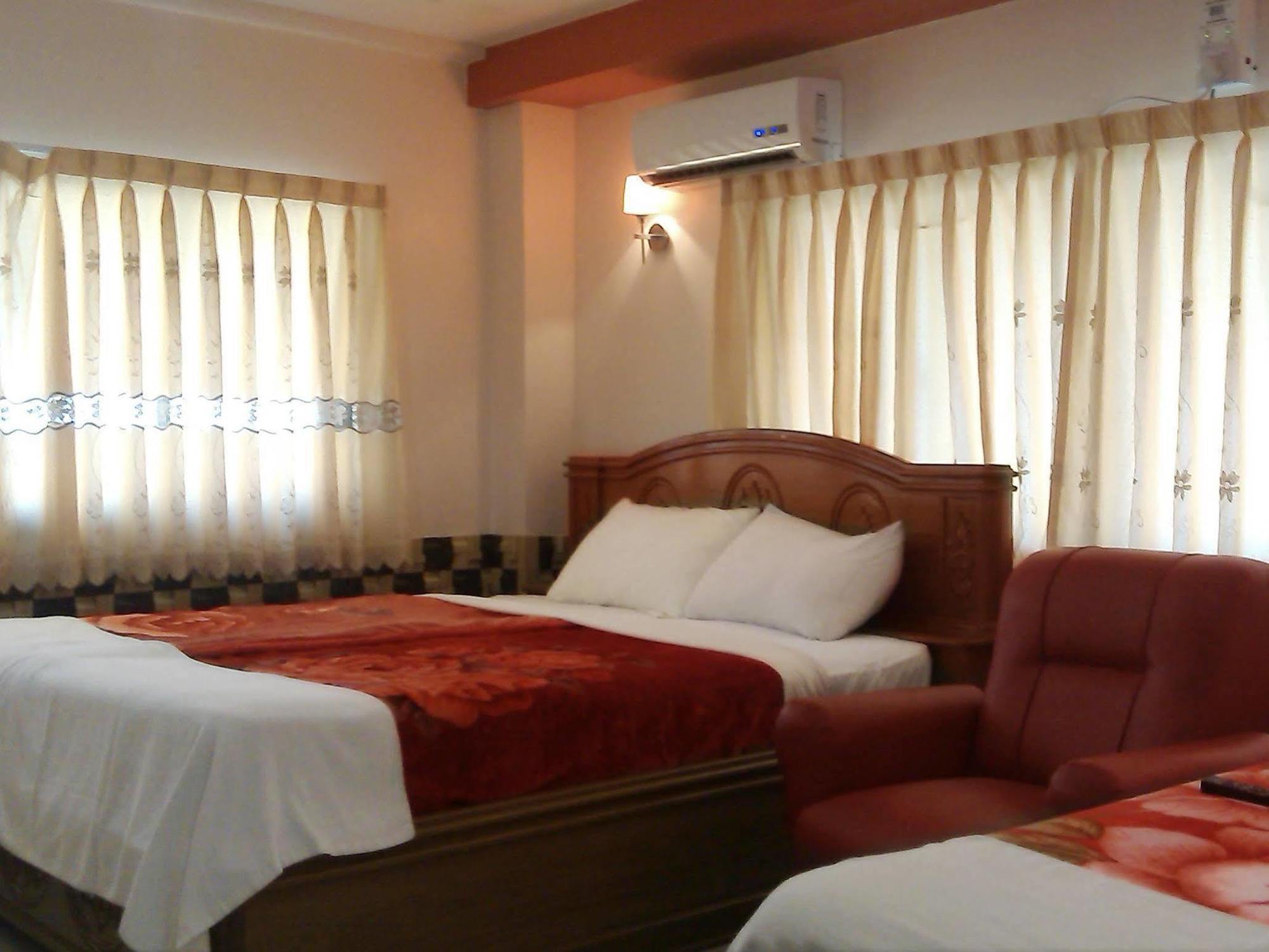 Hotel Windsor Yangon Exterior foto